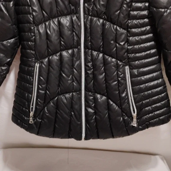 Guess Black Puffer Coat W Silver Detail Sz.M Gently Worn - Picture 5 of 15